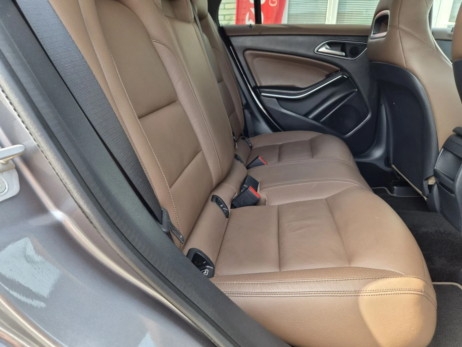 Mercedes-Benz CLA 220 CDI, снимка 15 - Автомобили и джипове - 55852877