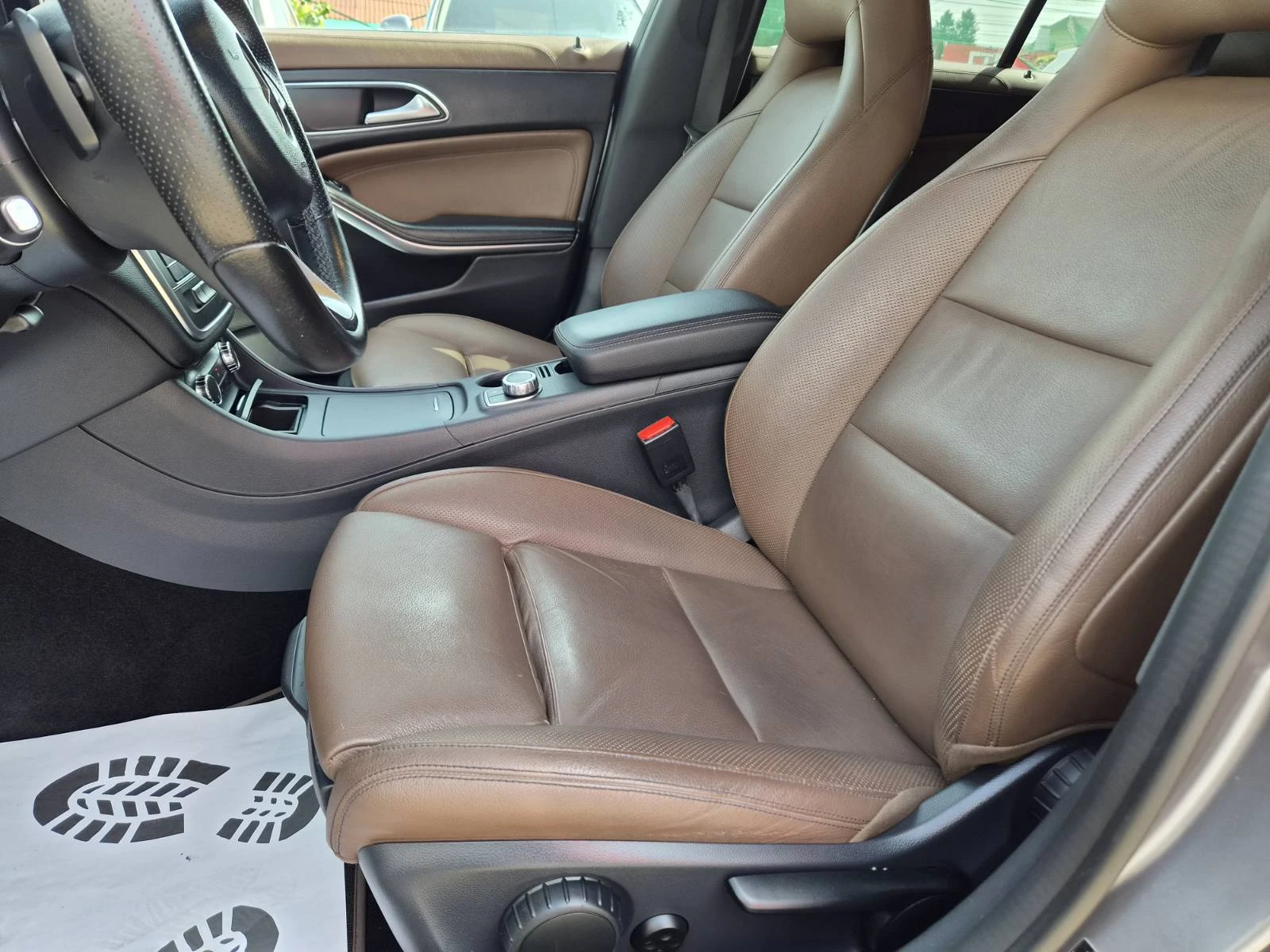 Mercedes-Benz CLA 220 CDI, снимка 7 - Автомобили и джипове - 55852877