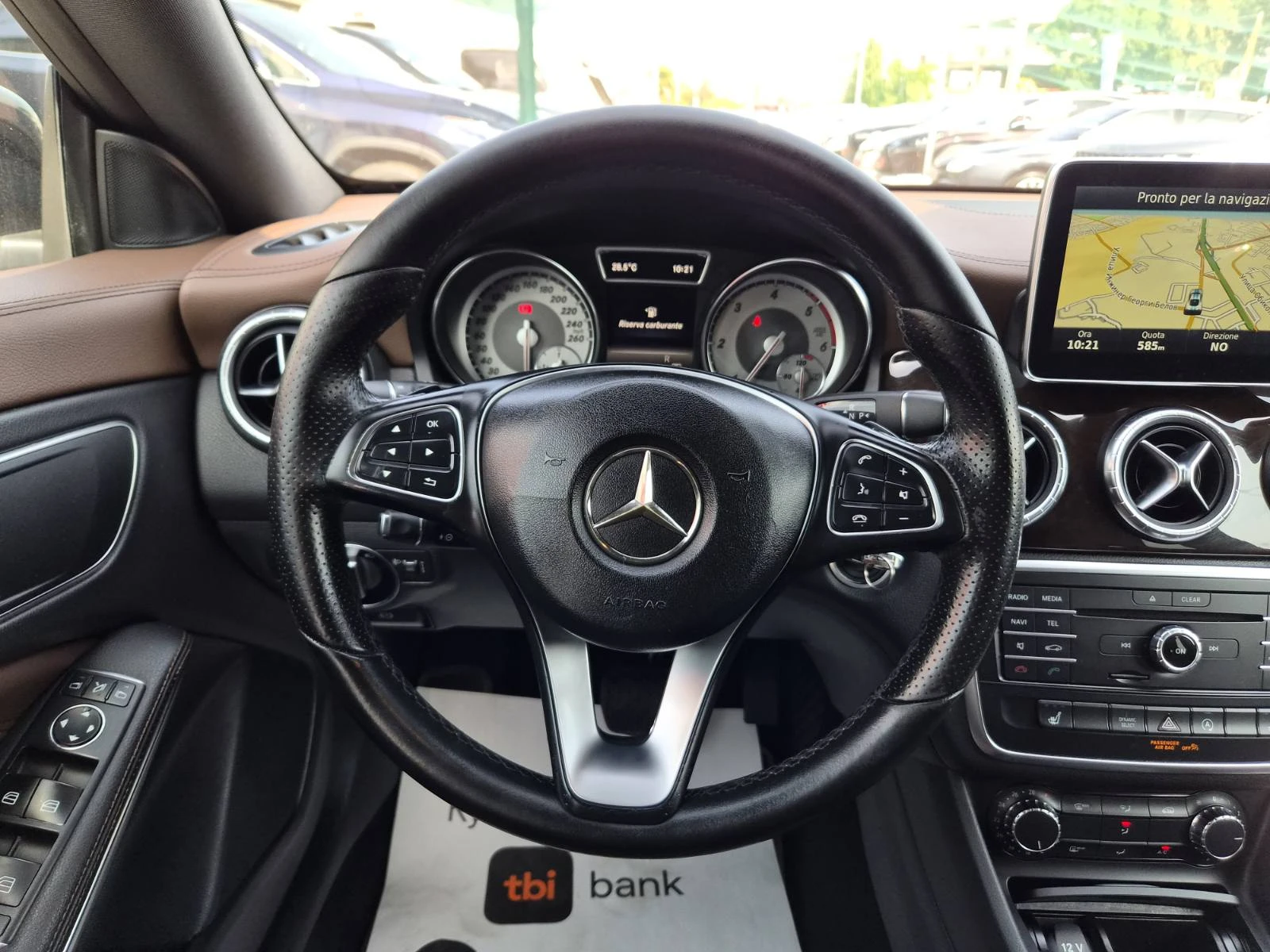 Mercedes-Benz CLA 220 CDI, снимка 9 - Автомобили и джипове - 55852877