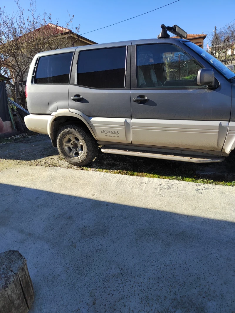 Nissan Terrano, снимка 2 - Автомобили и джипове - 48931887