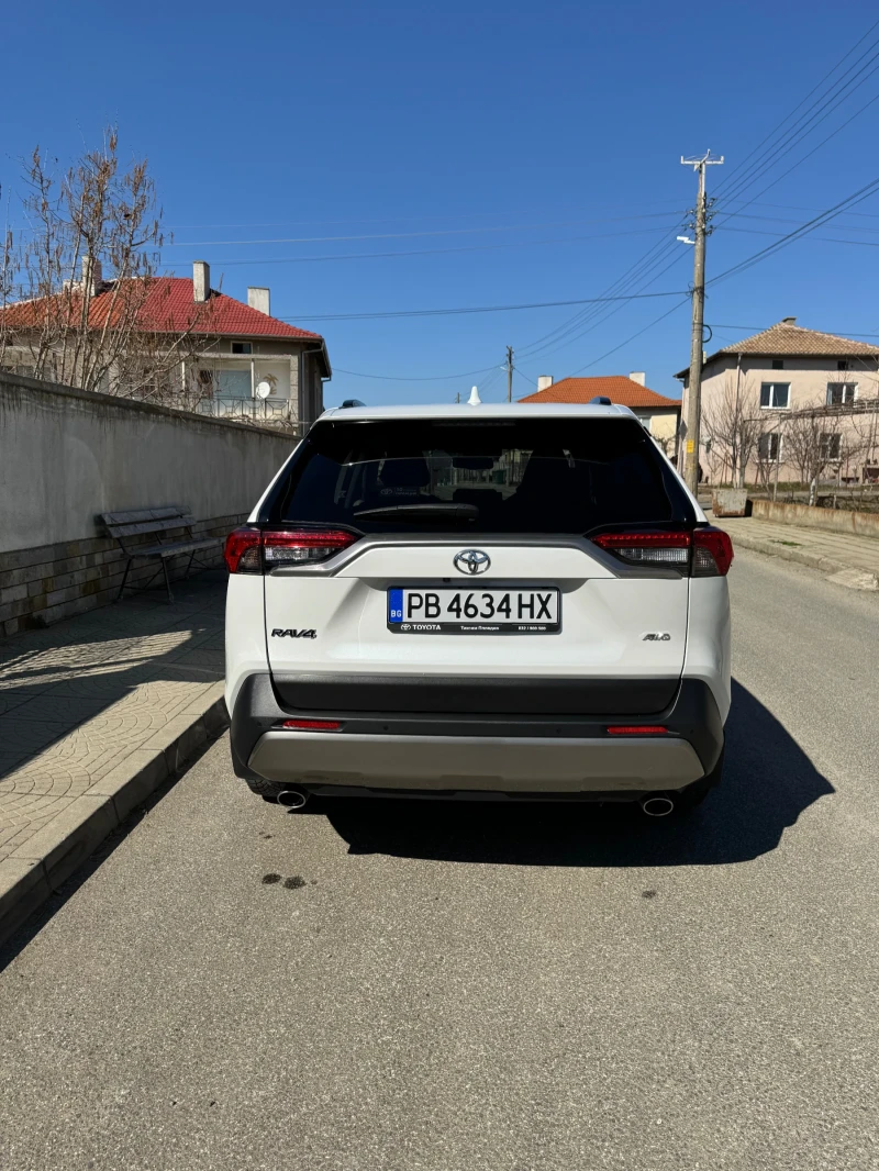 Toyota Rav4, снимка 4 - Автомобили и джипове - 49372576