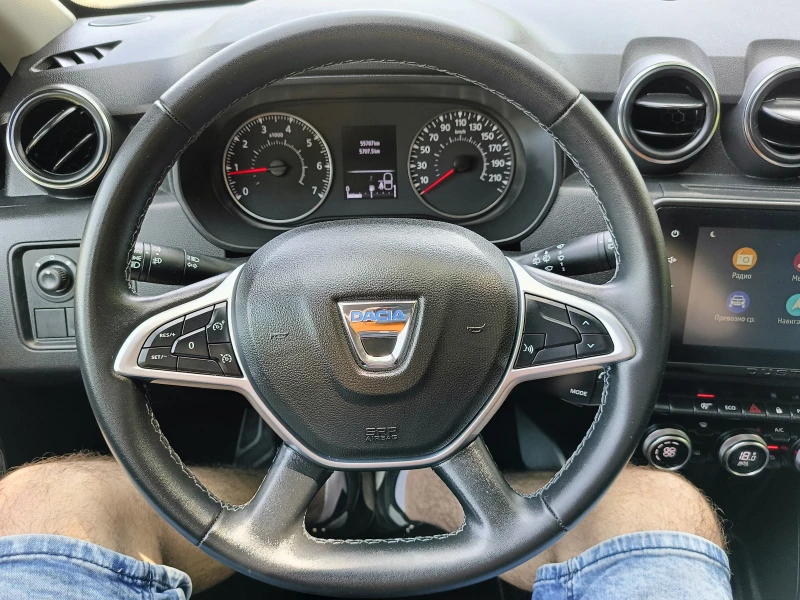 Dacia Duster 1.5dci Нави, снимка 12 - Автомобили и джипове - 50587011
