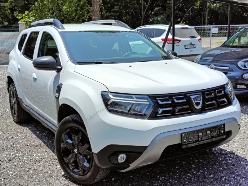 Dacia Duster 1.5dci Нави, снимка 2 - Автомобили и джипове - 50587011
