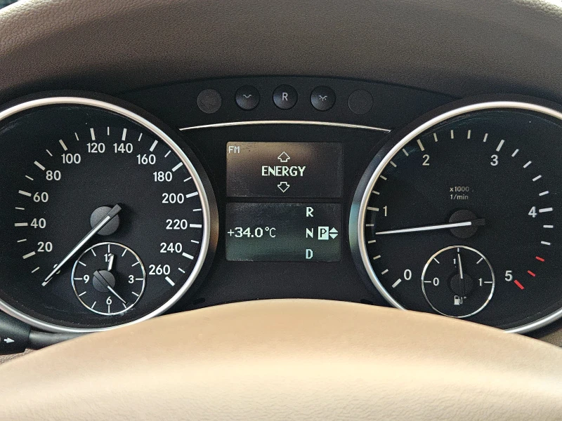 Mercedes-Benz ML 350 FACE/GERMANY/HARMAN/KARDON/ПОДГРЕВ/ОБДУХ/ПЕЧКА/LIZ, снимка 10 - Автомобили и джипове - 51625500