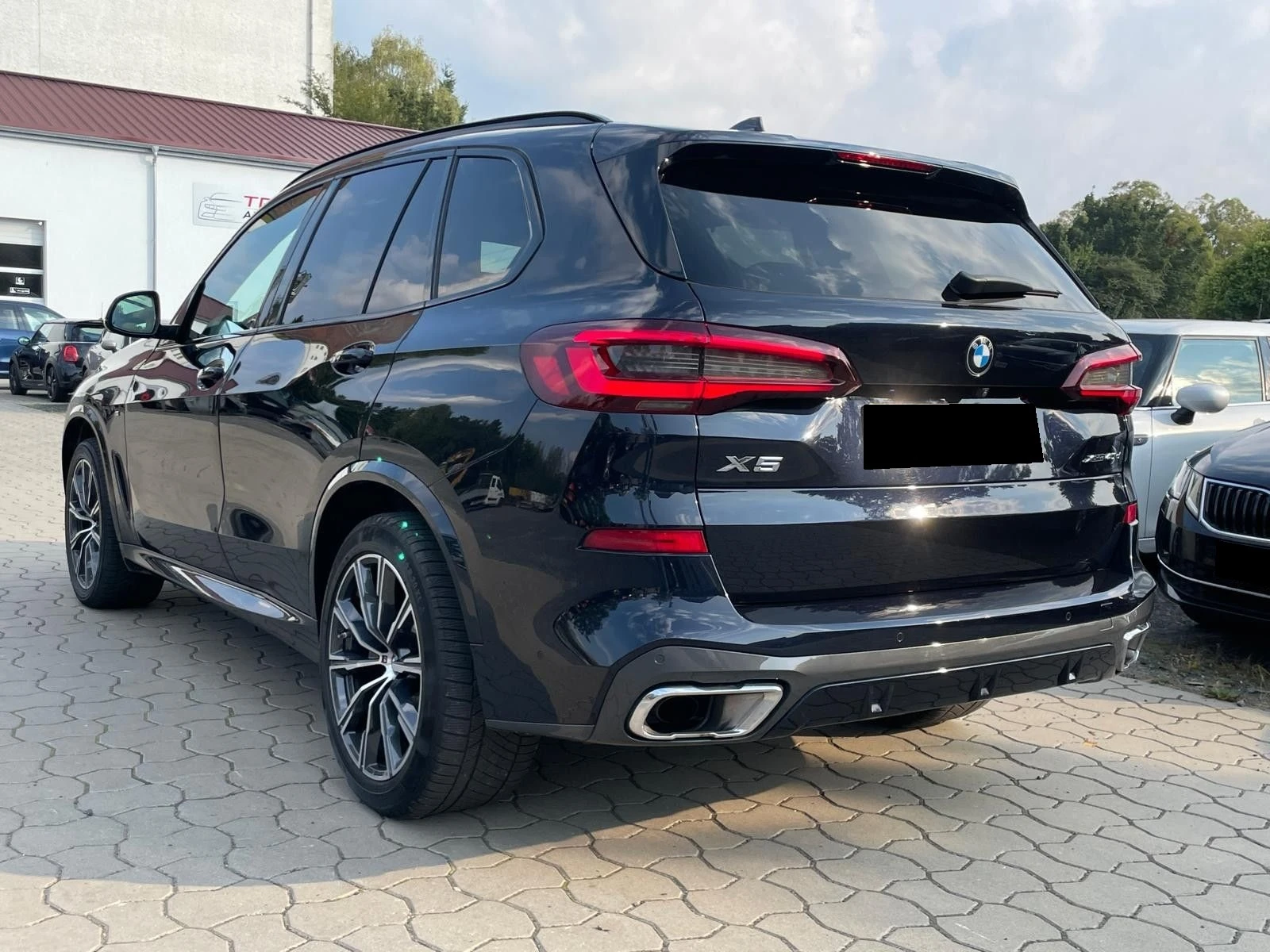 BMW X5 40d/ xDrive/ M-SPORT/ PANO/ MEMORY/ LED/ 360/ ACC/ - изображение 4