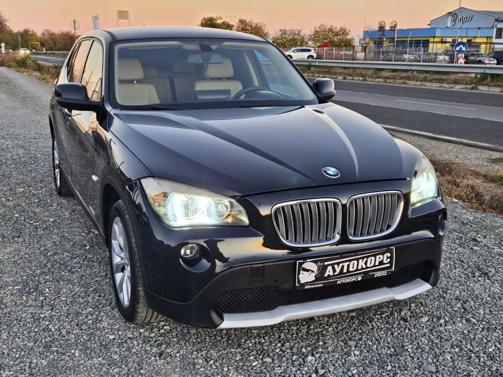 BMW X1 23 XDrive 204HP - изображение 3