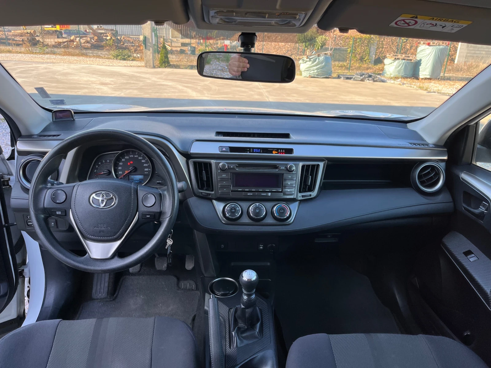 Toyota Rav4 2.0 D4D  123000 km - изображение 6