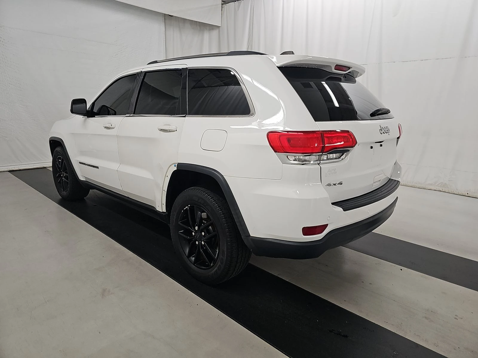 Jeep Grand cherokee 8ZF* ПОДГРЕВ* КАМЕРА* КЕЙЛЕС*  - изображение 2