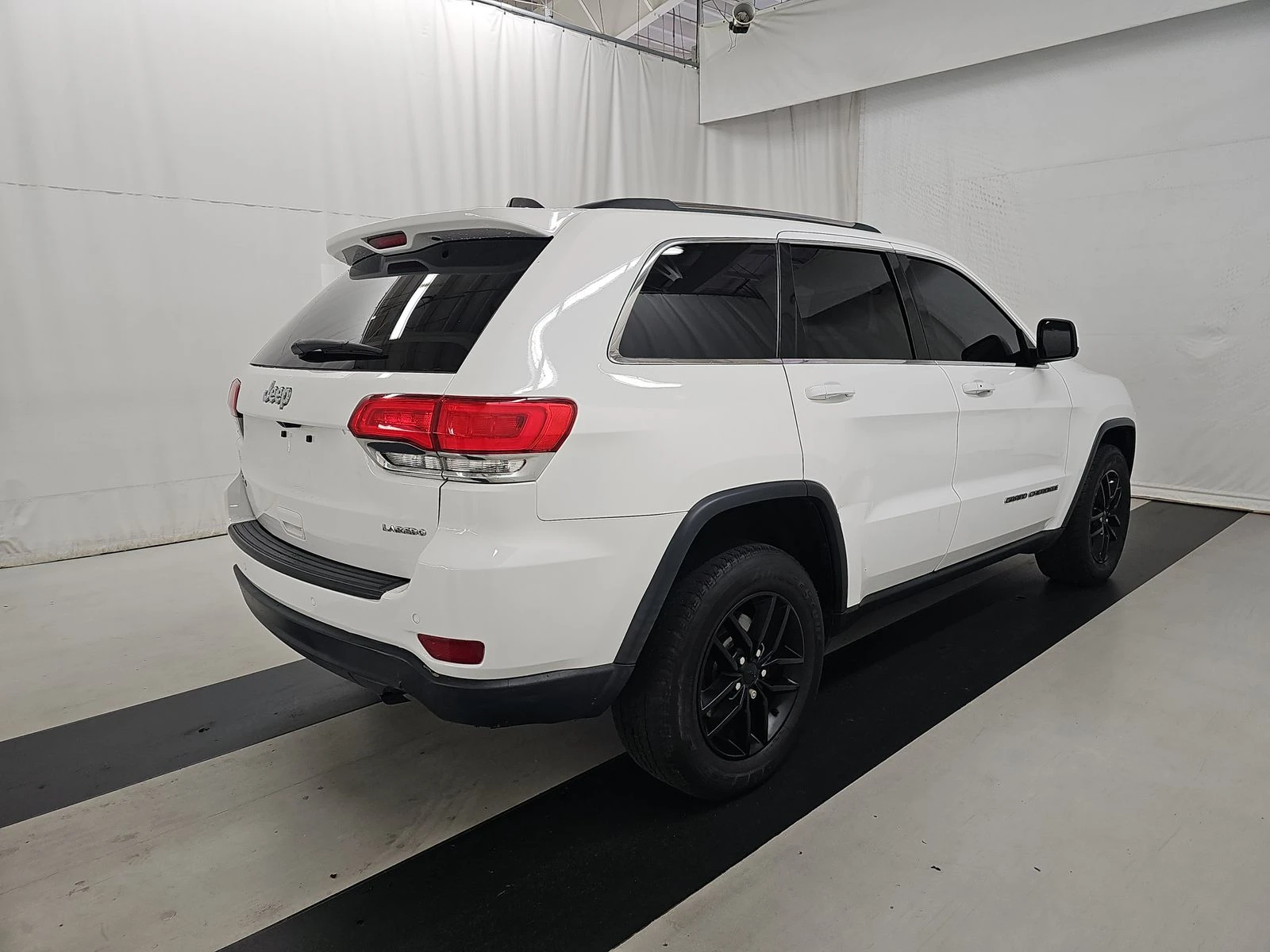 Jeep Grand cherokee 8ZF* ПОДГРЕВ* КАМЕРА* КЕЙЛЕС*  - изображение 4