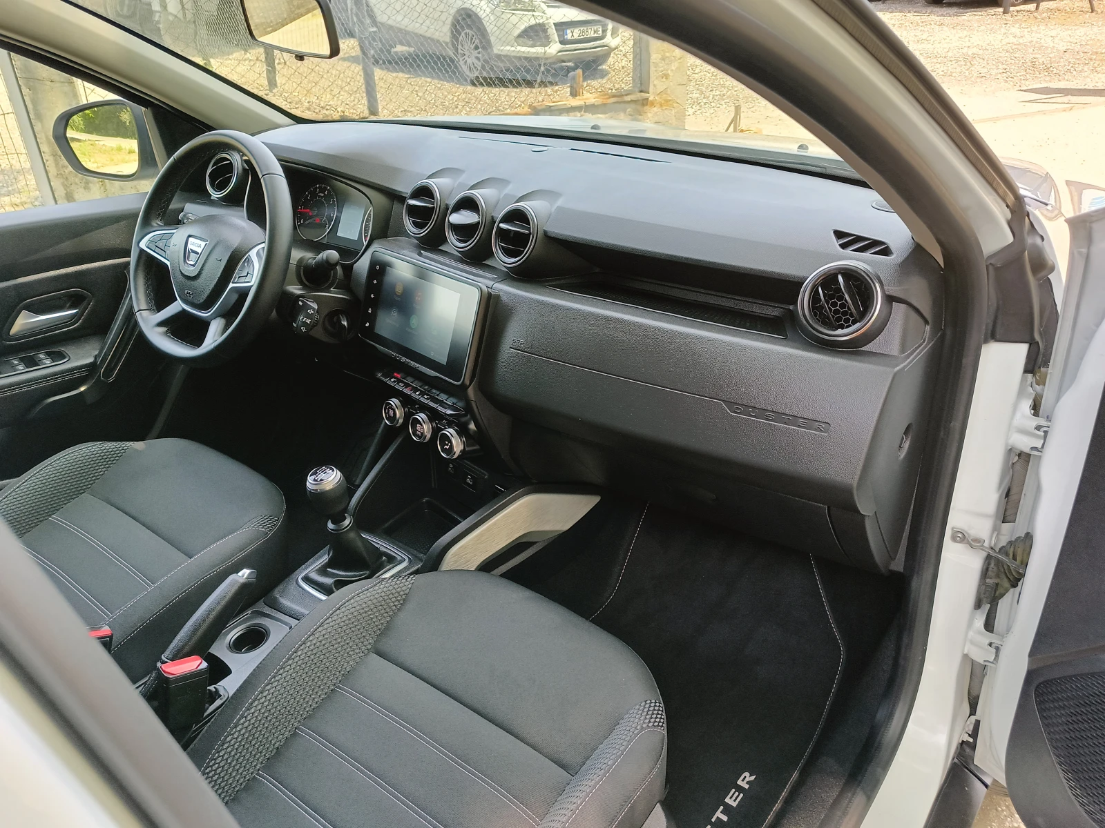 Dacia Duster 1.5dci Нави - изображение 8