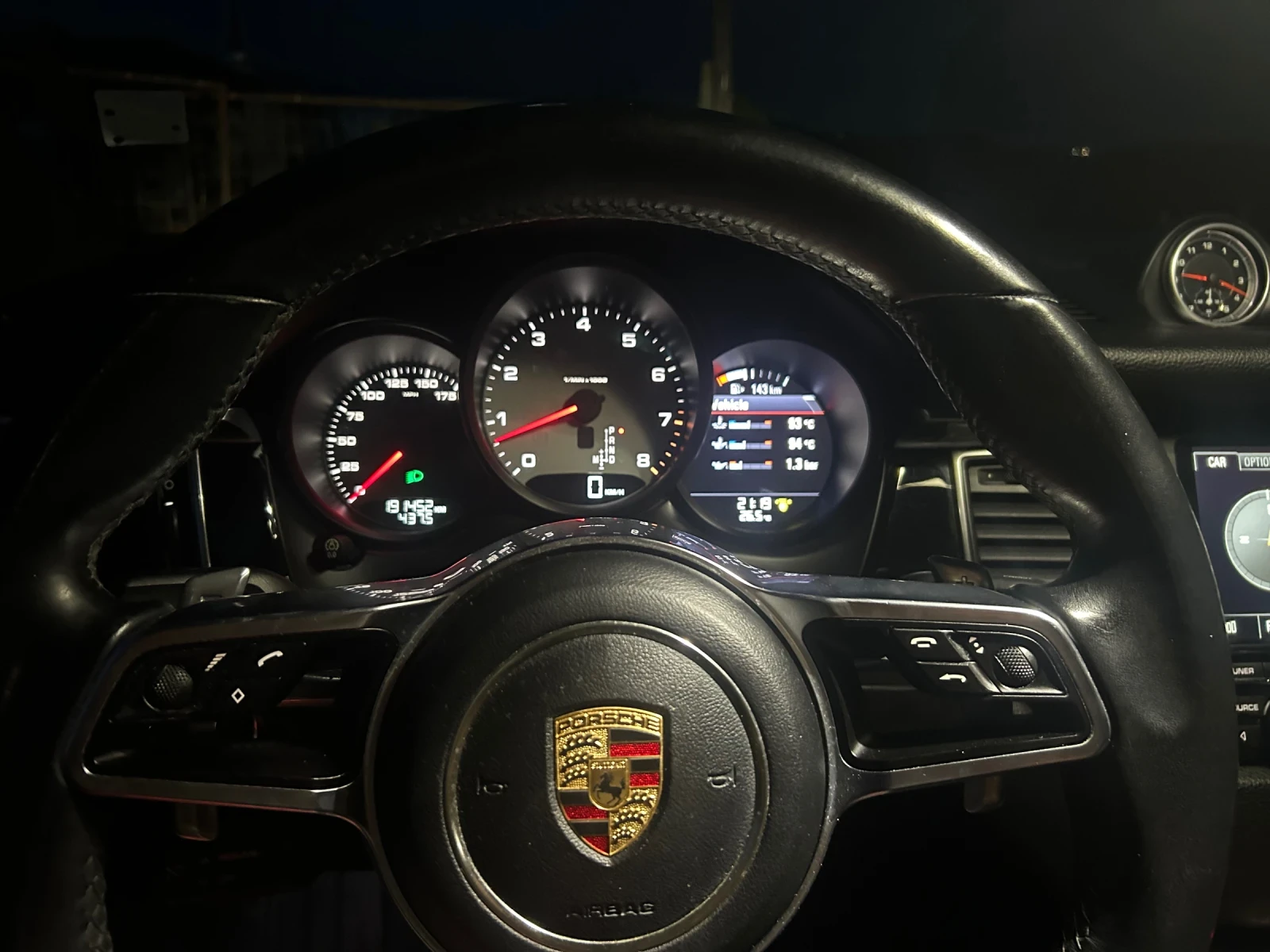 Porsche Macan 3000 - изображение 5