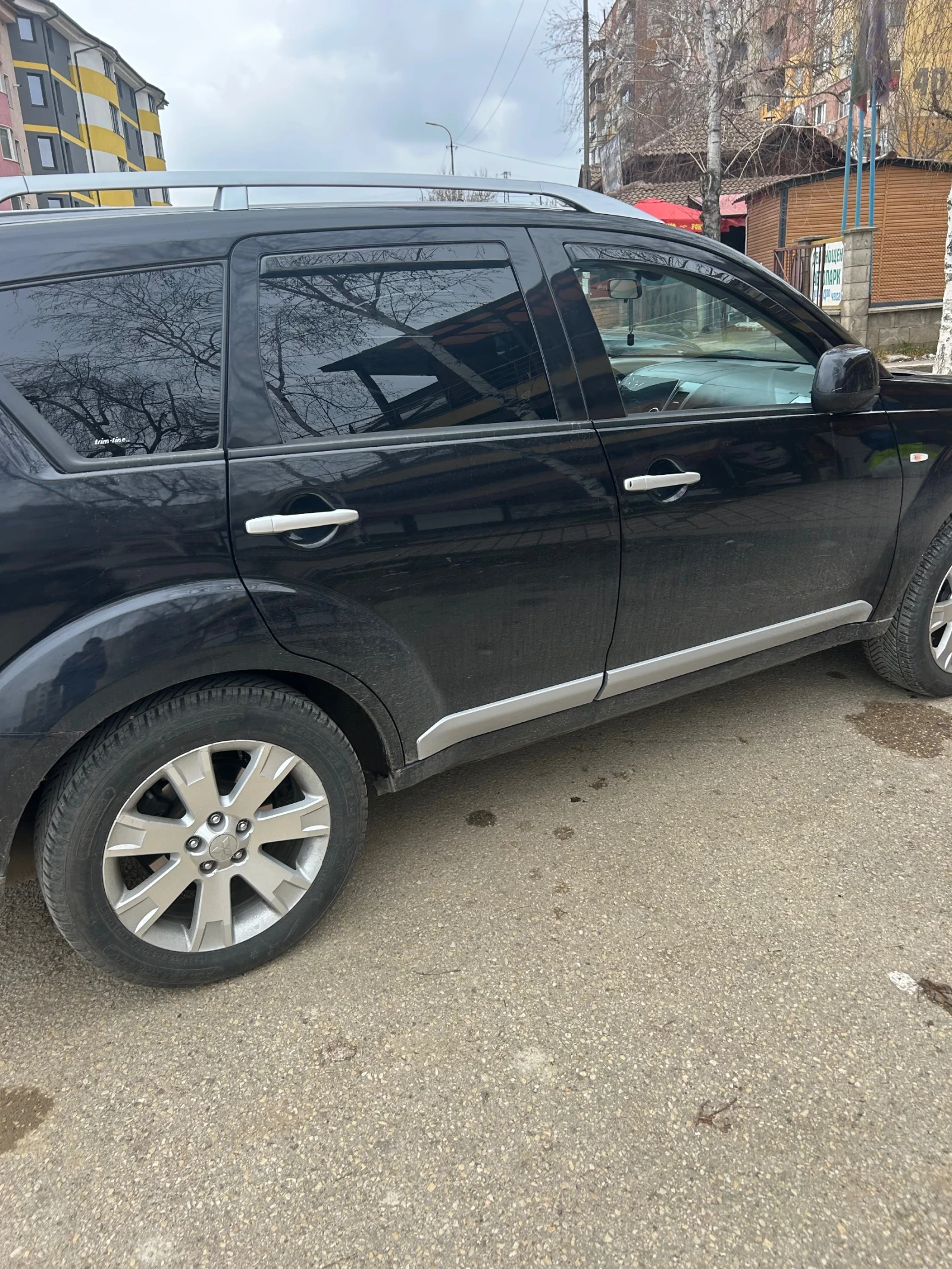 Mitsubishi Outlander 2.4, снимка 8 - Автомобили и джипове - 54011046
