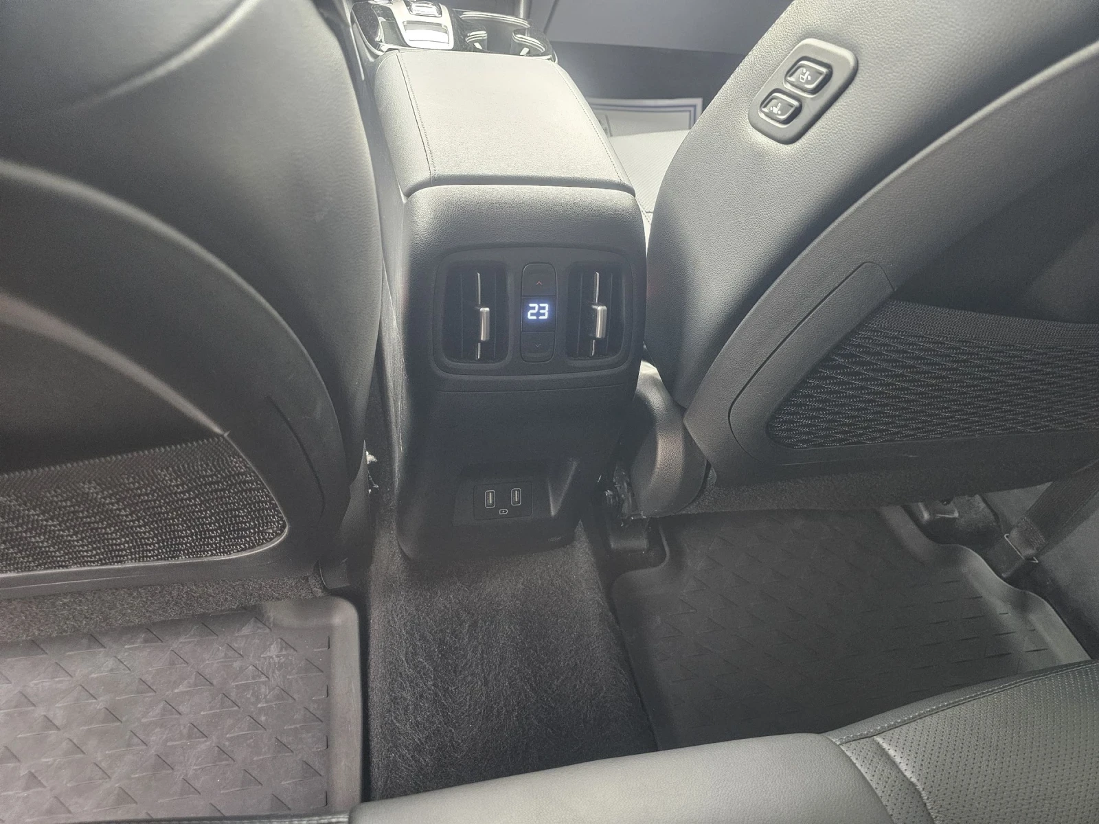 Hyundai Tucson 1.6 Plug-in Хибрид , снимка 14 - Автомобили и джипове - 54240567