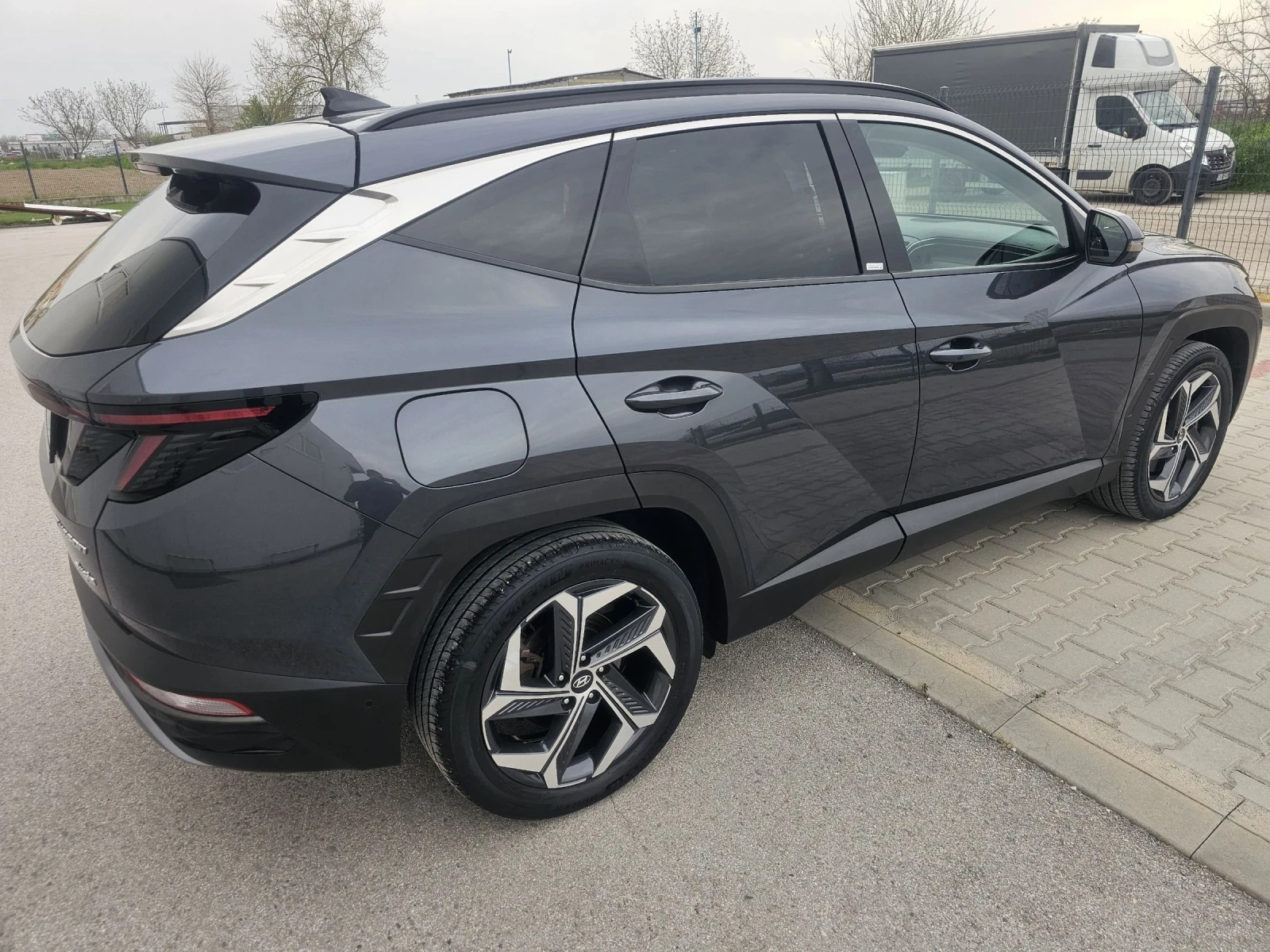 Hyundai Tucson 1.6 Plug-in Хибрид , снимка 3 - Автомобили и джипове - 54240567