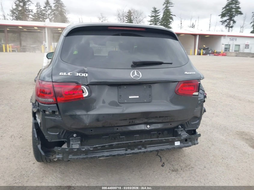 Mercedes-Benz GLC 300 2020 MERCEDES-BENZ GLC 300 4MATIC, снимка 8 - Автомобили и джипове - 54436158