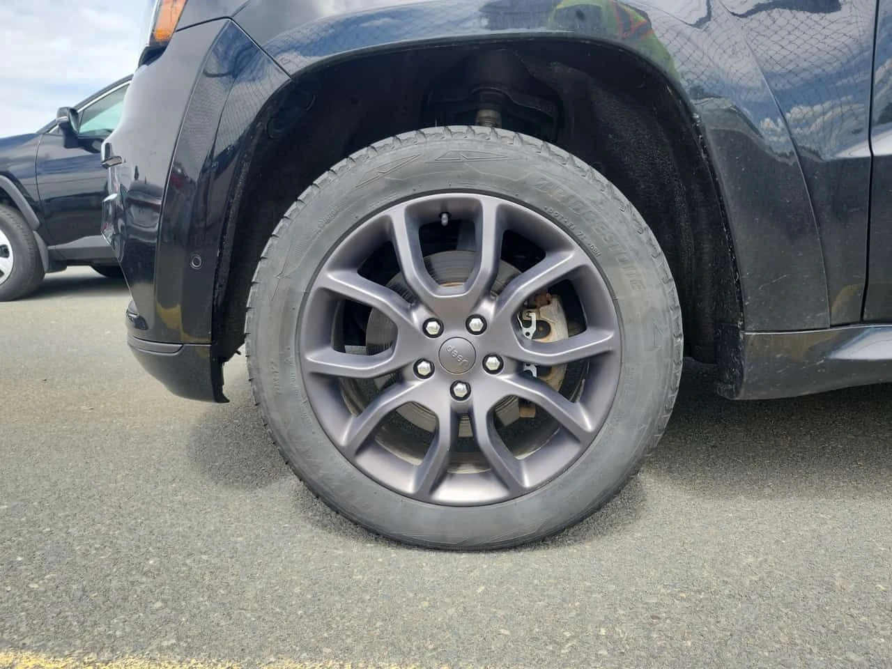 Jeep Grand cherokee HIGH ALTITUDE/CARFAX/ДИСТРОНИК/ОБДУХ/ДВД/ПАНОРАМА, снимка 17 - Автомобили и джипове - 55046499