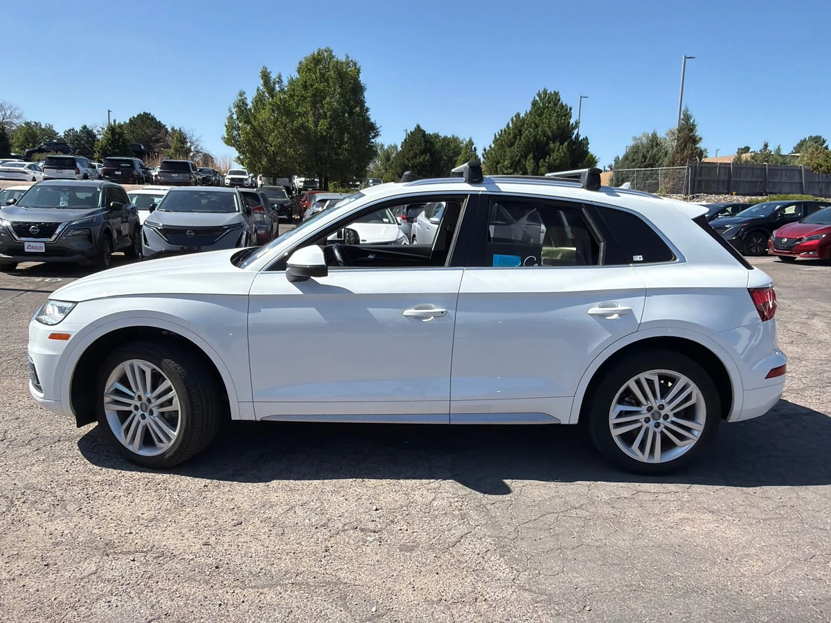 Audi Q5 Premium Plus, снимка 3 - Автомобили и джипове - 55390382