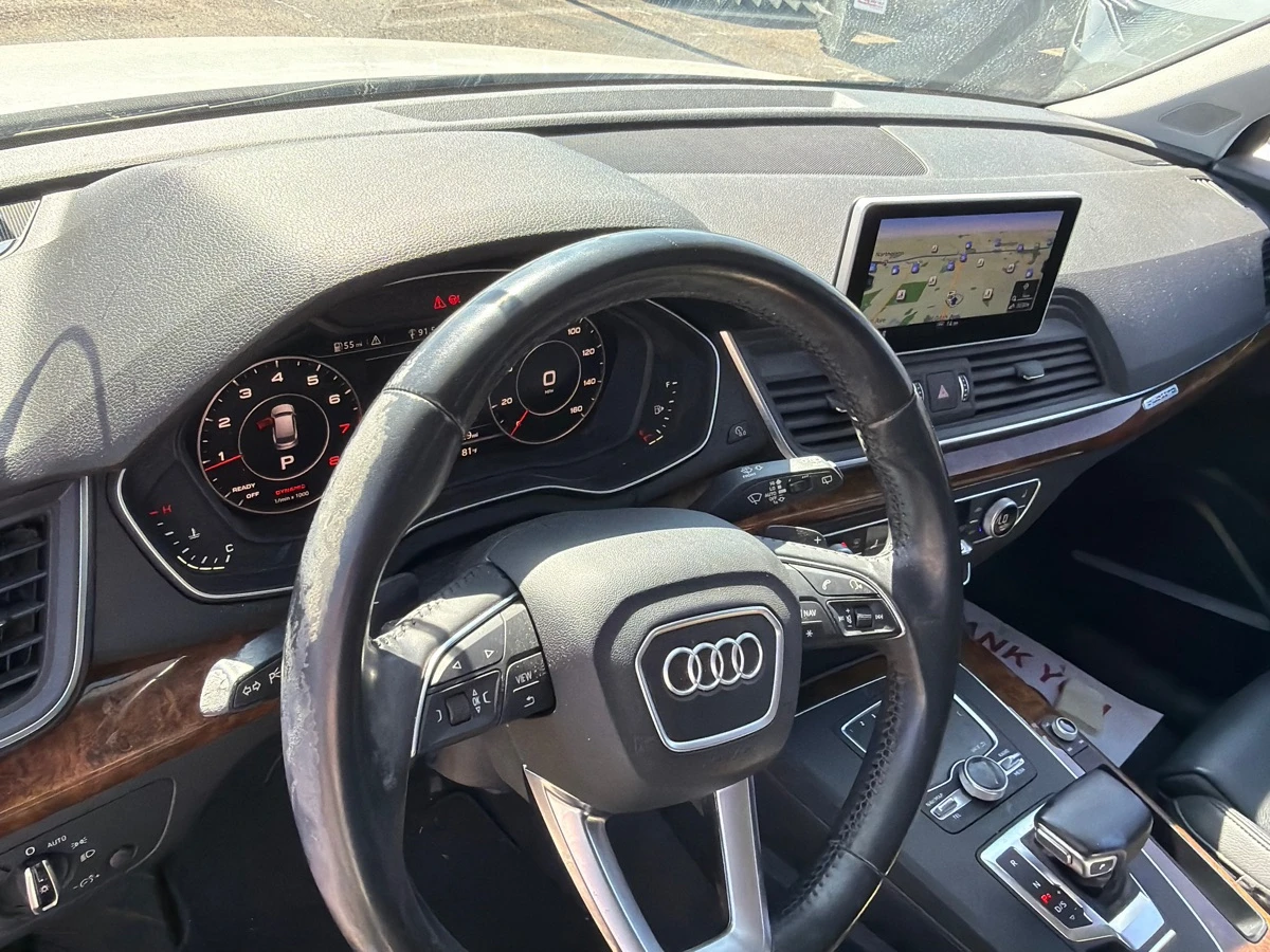 Audi Q5 Premium Plus, снимка 8 - Автомобили и джипове - 55390382