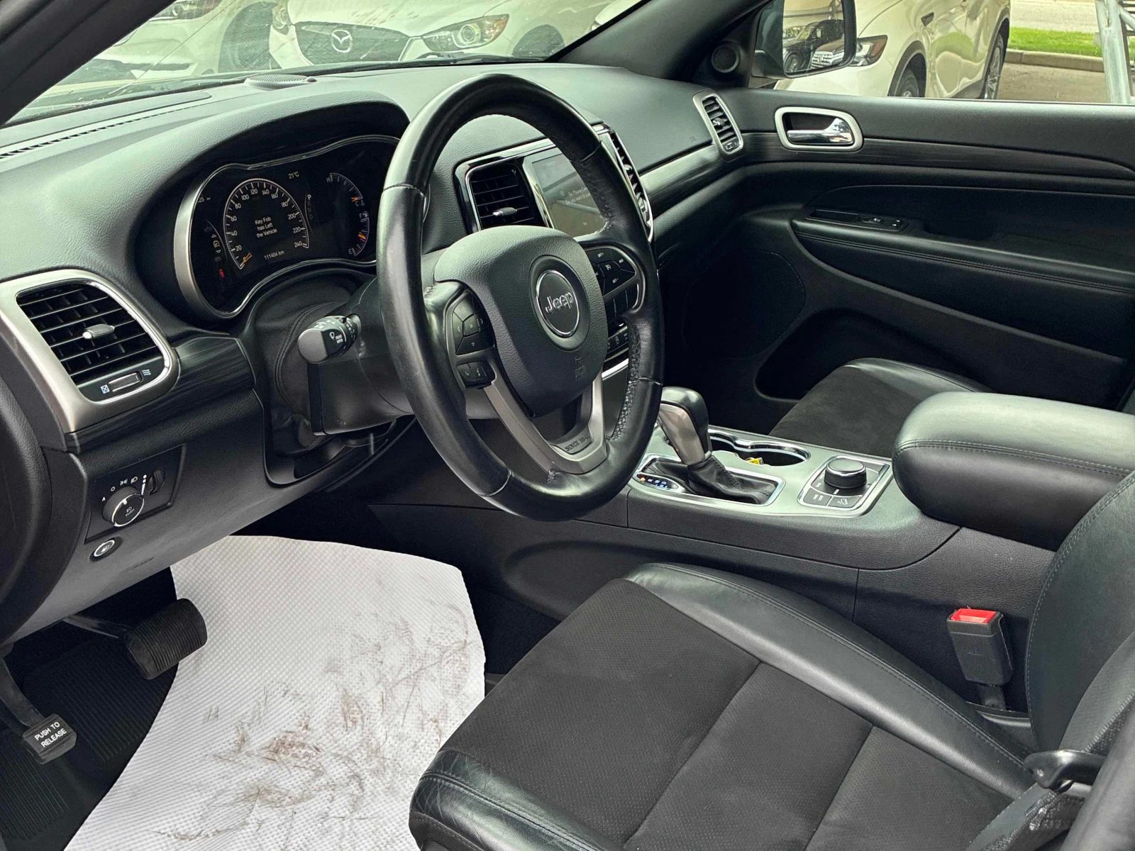 Jeep Grand cherokee Altitude* CARFAX* АВТОКРЕДИТ БЕЗ ПЪРВОНАЧАЛНА ВНОС, снимка 5 - Автомобили и джипове - 55949631