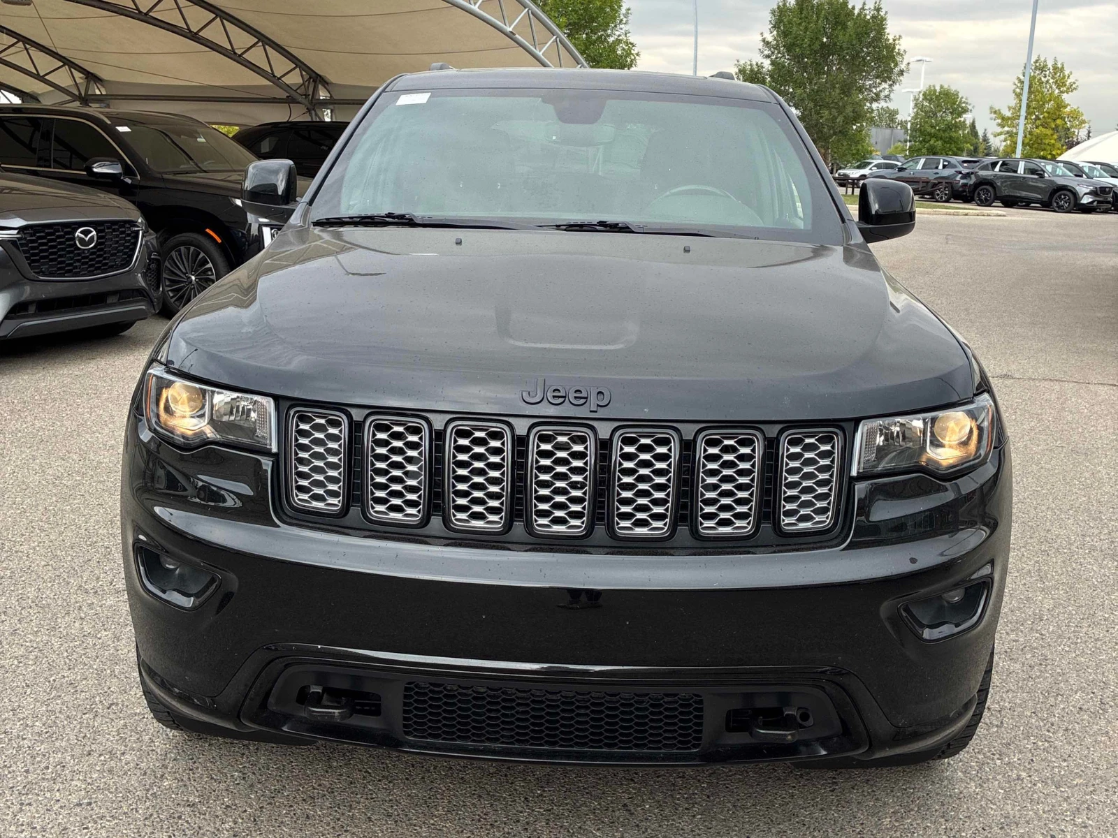 Jeep Grand cherokee Altitude* CARFAX* АВТОКРЕДИТ БЕЗ ПЪРВОНАЧАЛНА ВНОС, снимка 6 - Автомобили и джипове - 55949631