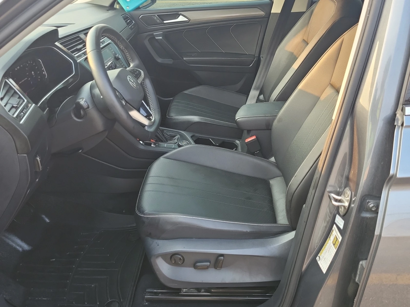 VW Tiguan 4motion Comfortline, АВТОКРЕДИТ, снимка 3 - Автомобили и джипове - 55993271