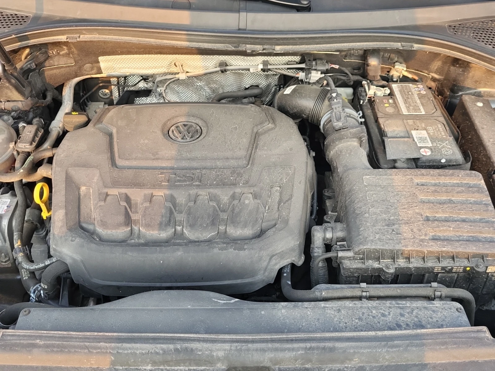 VW Tiguan 4motion Comfortline, АВТОКРЕДИТ, снимка 15 - Автомобили и джипове - 55993271