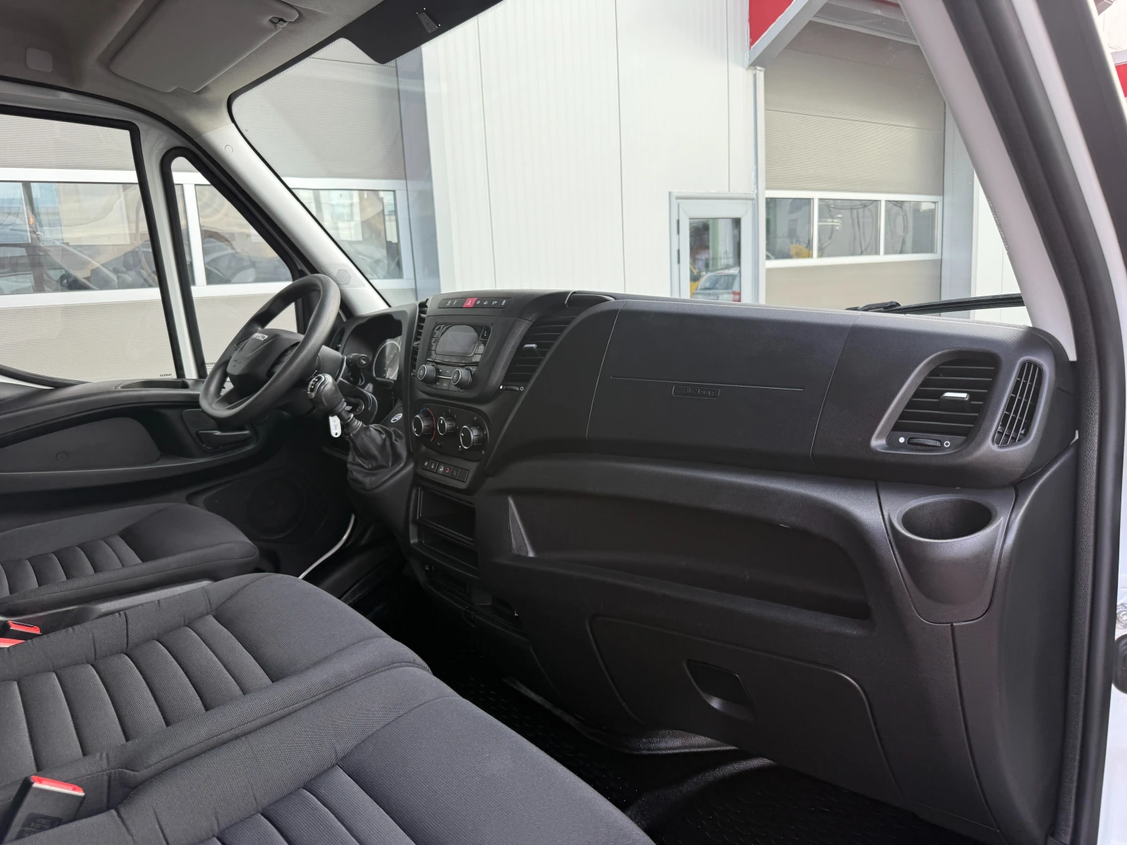 Iveco Daily ������������ ������ �� ������ 35C16 �������� 2�. | Mobile.bg � ����������� 13