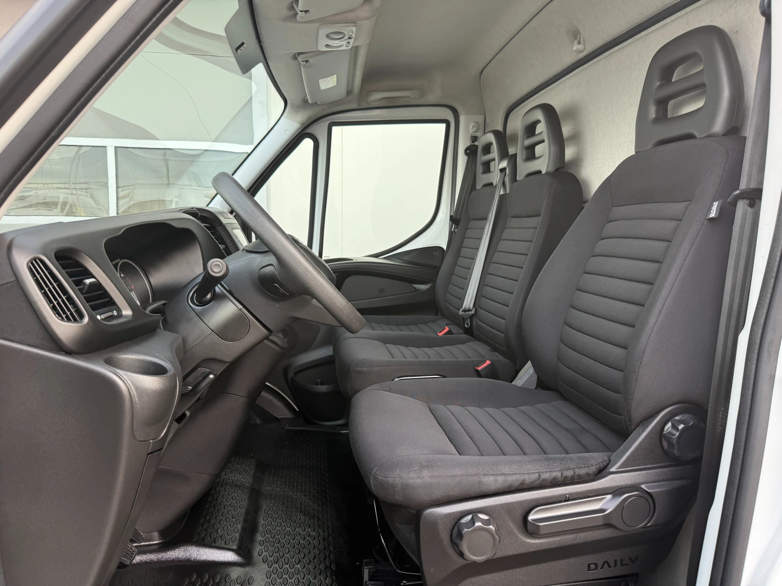 Iveco Daily ������������ ������ �� ������ 35C16 �������� 2�. | Mobile.bg � ����������� 11
