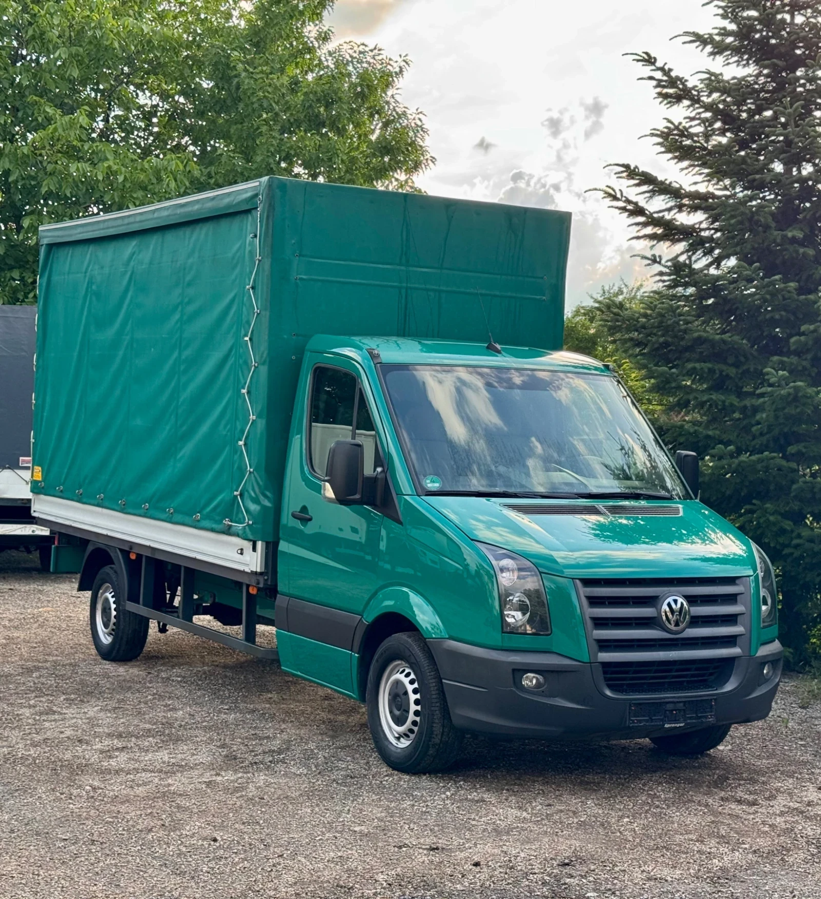 VW Crafter ЩОРА* КЛИМАТИК* НАВИГАЦИЯ* СЕРВИЗНИ ДОКУМЕНТИ, снимка 10 - Бусове и автобуси - 55769348