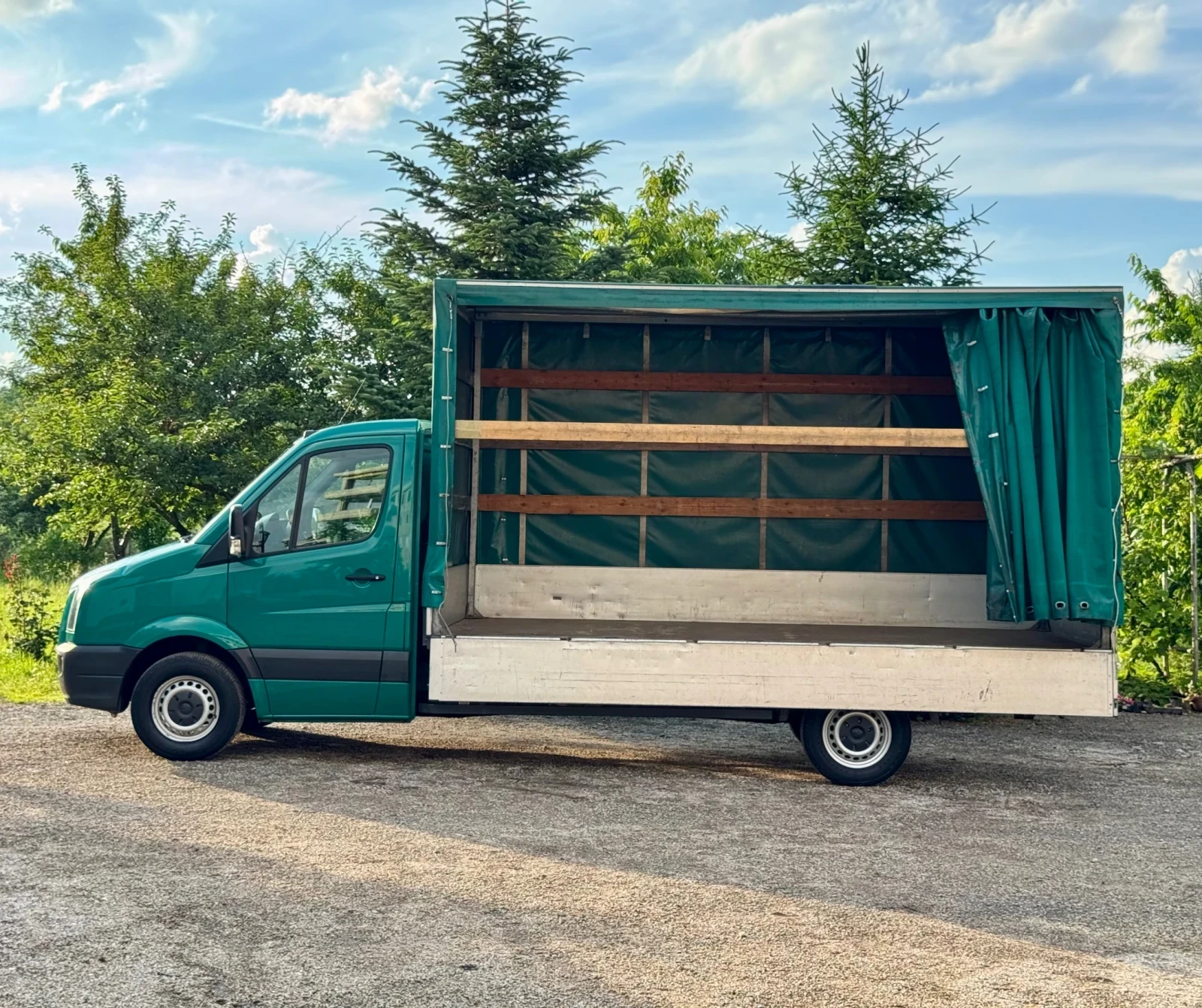 VW Crafter ЩОРА* КЛИМАТИК* НАВИГАЦИЯ* СЕРВИЗНИ ДОКУМЕНТИ, снимка 6 - Бусове и автобуси - 55769348