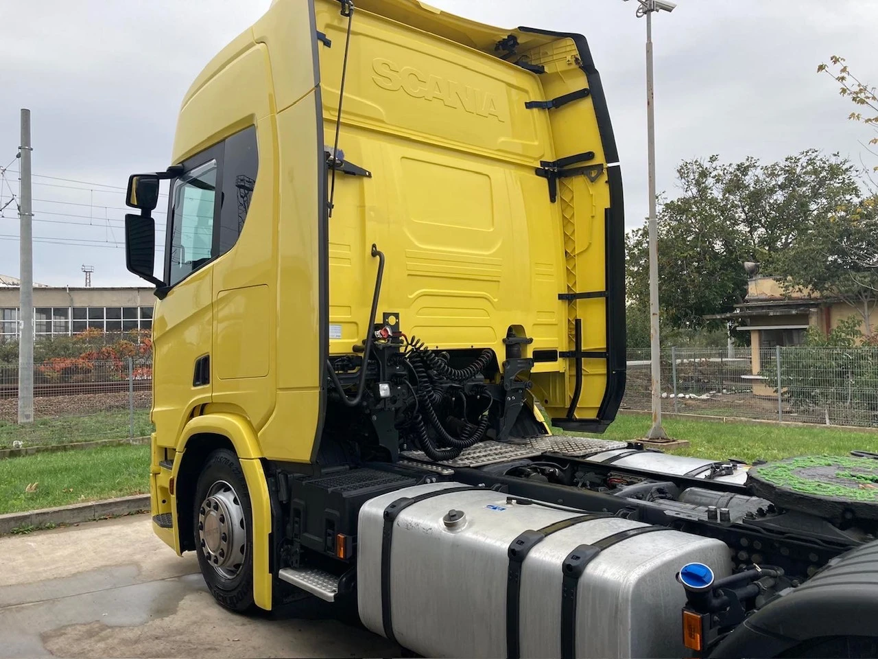 Scania R 410 коментар цена на място, снимка 3 - Камиони - 55839974