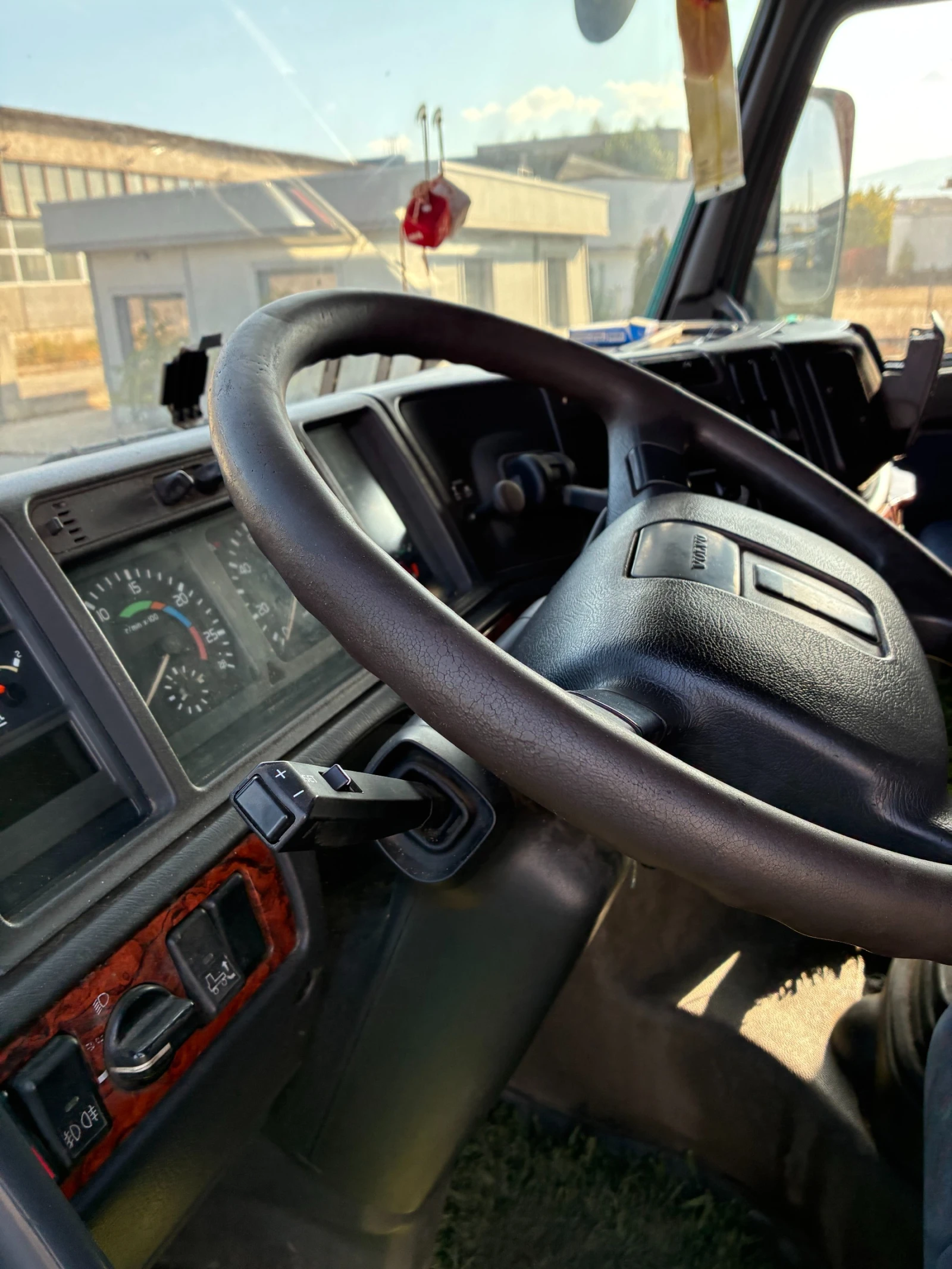 Volvo Fh 12 N3, снимка 6 - Камиони - 56066459
