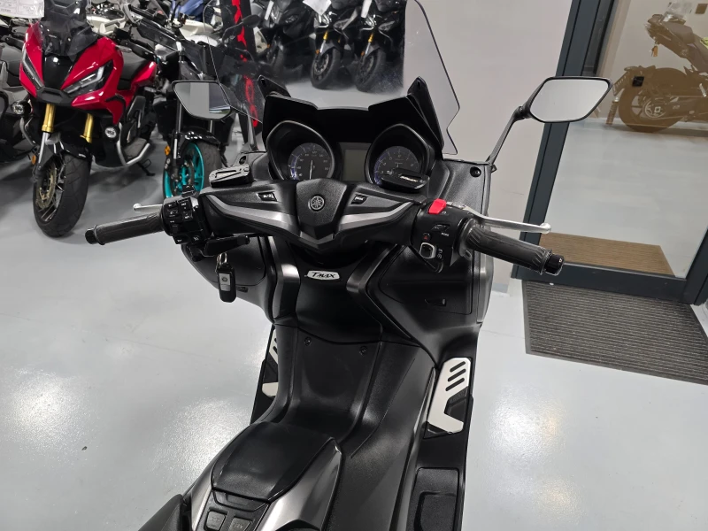 Yamaha T-max 560ie, Tech Max, ABS-TCS,  Full, 2022г., снимка 11 - Мотоциклети и мототехника - 53413313