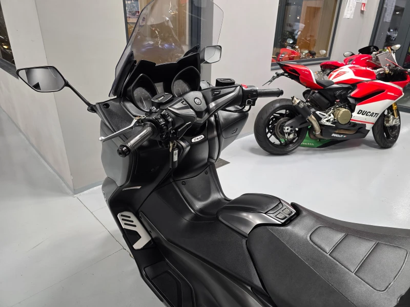 Yamaha T-max 560ie, Tech Max, ABS-TCS,  Full, 2022г., снимка 12 - Мотоциклети и мототехника - 53413313