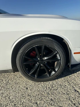 Dodge Challenger HEMI, снимка 11