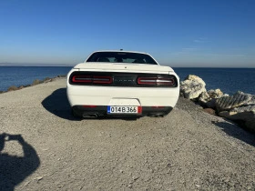 Dodge Challenger HEMI, снимка 3
