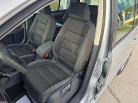 VW Touran 1.6i-102к.с.-7 местен, снимка 15