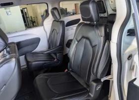 Chrysler Pacifica TOURING L * ПОДГРЕВ * КАМЕРА * CARFAX *  | Auto.bg — изображение 11