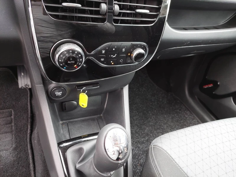 Renault Clio 1, 5dci  NAVI LED, снимка 8 - Автомобили и джипове - 39650244