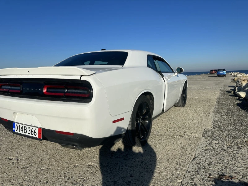 Dodge Challenger Нов внос от Германия, снимка 4 - Автомобили и джипове - 48815841