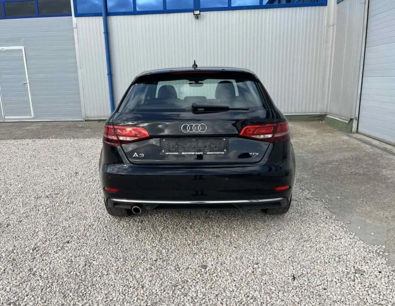 Audi A3 1.6 TDI, снимка 5 - Автомобили и джипове - 46391300