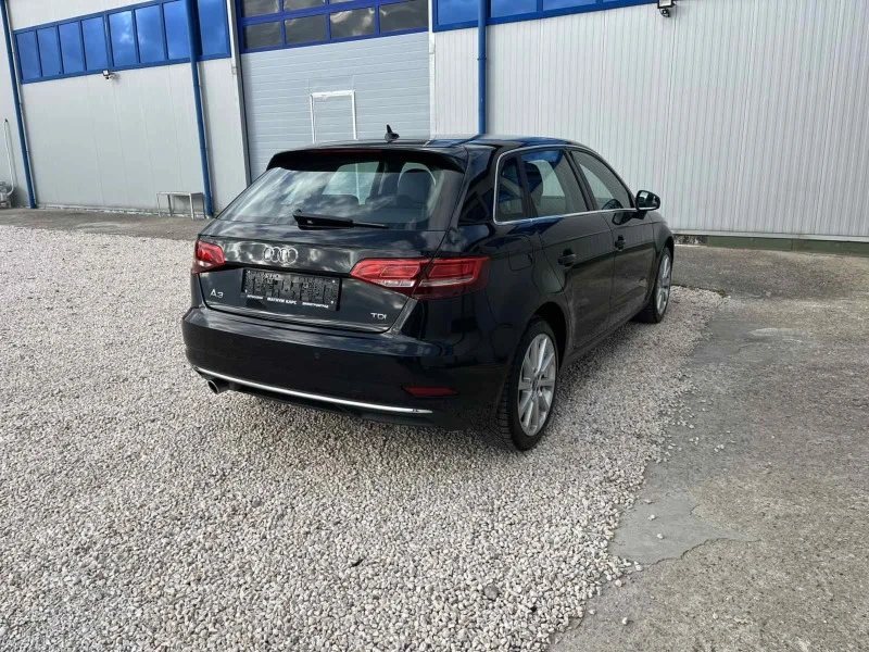 Audi A3 1.6 TDI, снимка 4 - Автомобили и джипове - 46391300