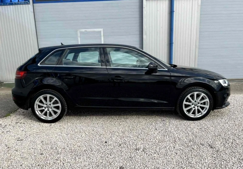 Audi A3 1.6 TDI, снимка 8 - Автомобили и джипове - 46391300