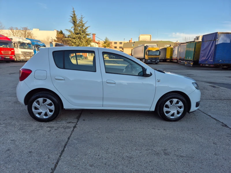 Dacia Sandero 1.2i-ГАЗ-Италия, снимка 4 - Автомобили и джипове - 48522633