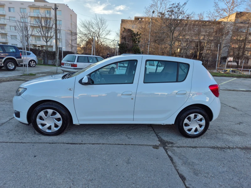 Dacia Sandero 1.2i-ГАЗ-Италия, снимка 2 - Автомобили и джипове - 48522633