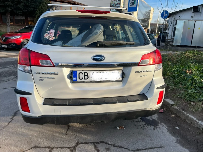 Subaru Outback, снимка 9 - Автомобили и джипове - 48602715