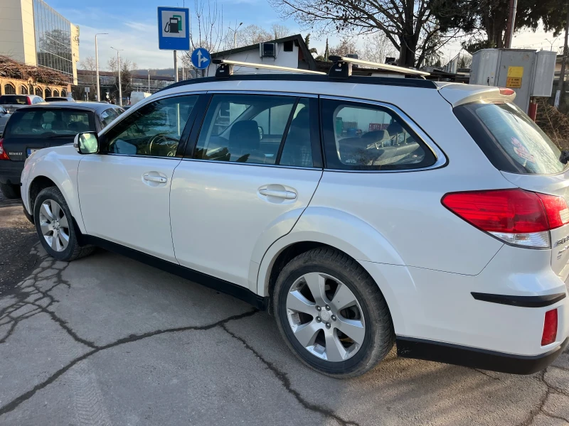 Subaru Outback, снимка 7 - Автомобили и джипове - 48602715