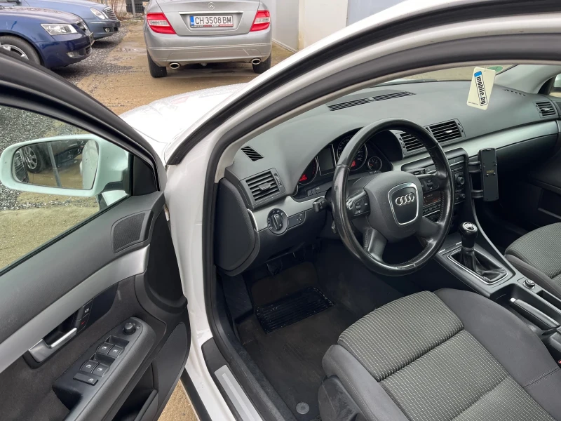 Audi A4 2.0TDI, снимка 9 - Автомобили и джипове - 49211186