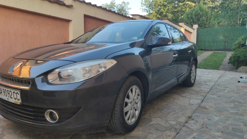 Renault Fluence, снимка 3 - Автомобили и джипове - 51940165