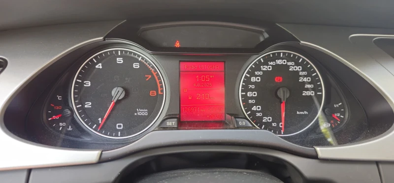 Audi A4 1.8TFSI 160H.P 6speed AVANT , снимка 9 - Автомобили и джипове - 51229942